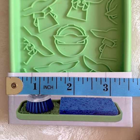 3/$30 NWT Star Wars Mandalorian Silicone Kitchen Sponge Holder - Picture 5 of 6